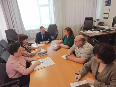 Рассмотрены заключения Контрольно-счетной палаты Республики Алтай на проекты бюджетов Республики Алтай в 1 чтении
